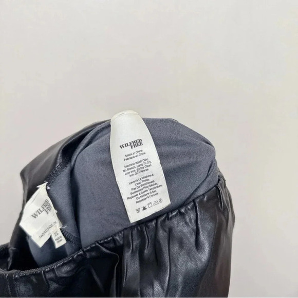 Aritzia Wilfred Free Womens Xsmall Daria Vegan Leather  Legging - Picture 10 of 14